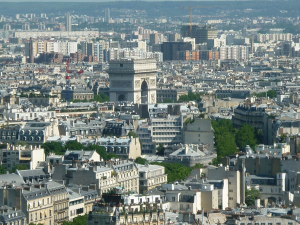 Arcul de Triumf vedere de la nivelul 2 al Turnului Eiffel