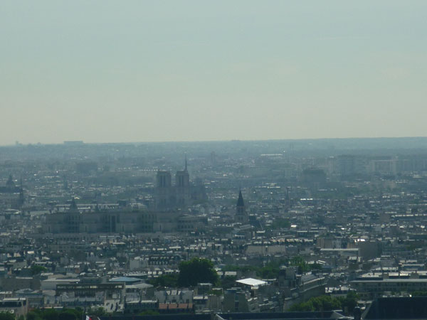 Notre Dame vedere de la nivelul 2 al Turnului Eiffel