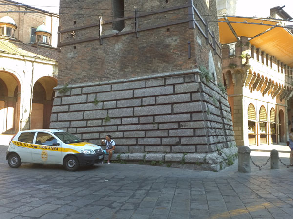 Bologna - Turnul Garisenda