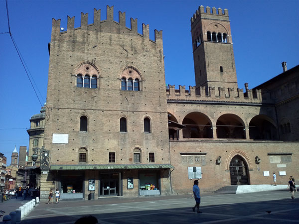 Bologna - Piazza del Nettuno