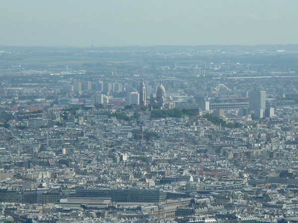 Sacre Coeur vedere din varful Turnului Eiffel